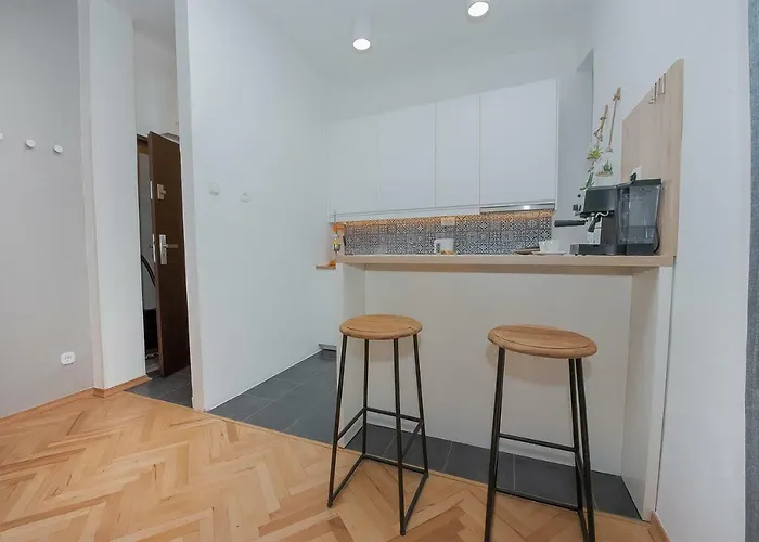 Apartman Cicibela - *