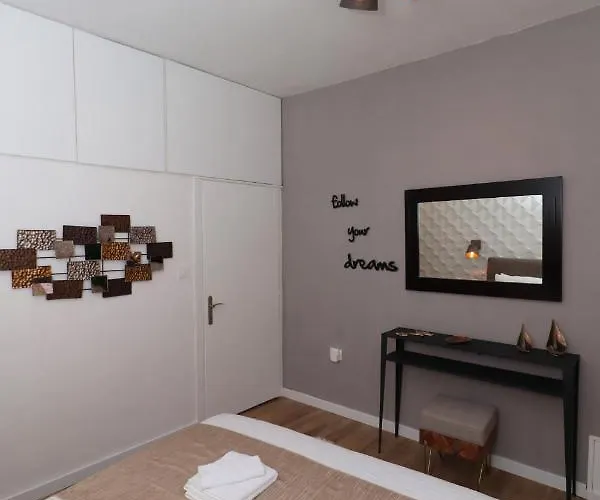 Apartman Cicibela - *