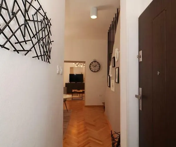 Cicibela - * Ζαντάρ